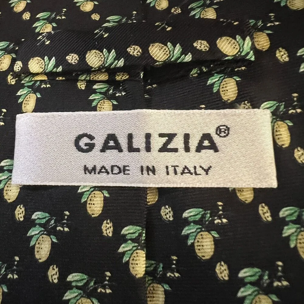 Galizia Mens Silk Navy Blue Ditsy Lemon Print Tie Made In Italy 3 .75